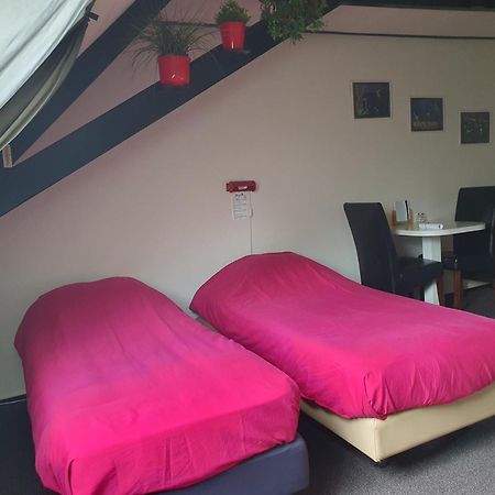 Bed and Breakfast Bb Salem Strijen Exterior foto